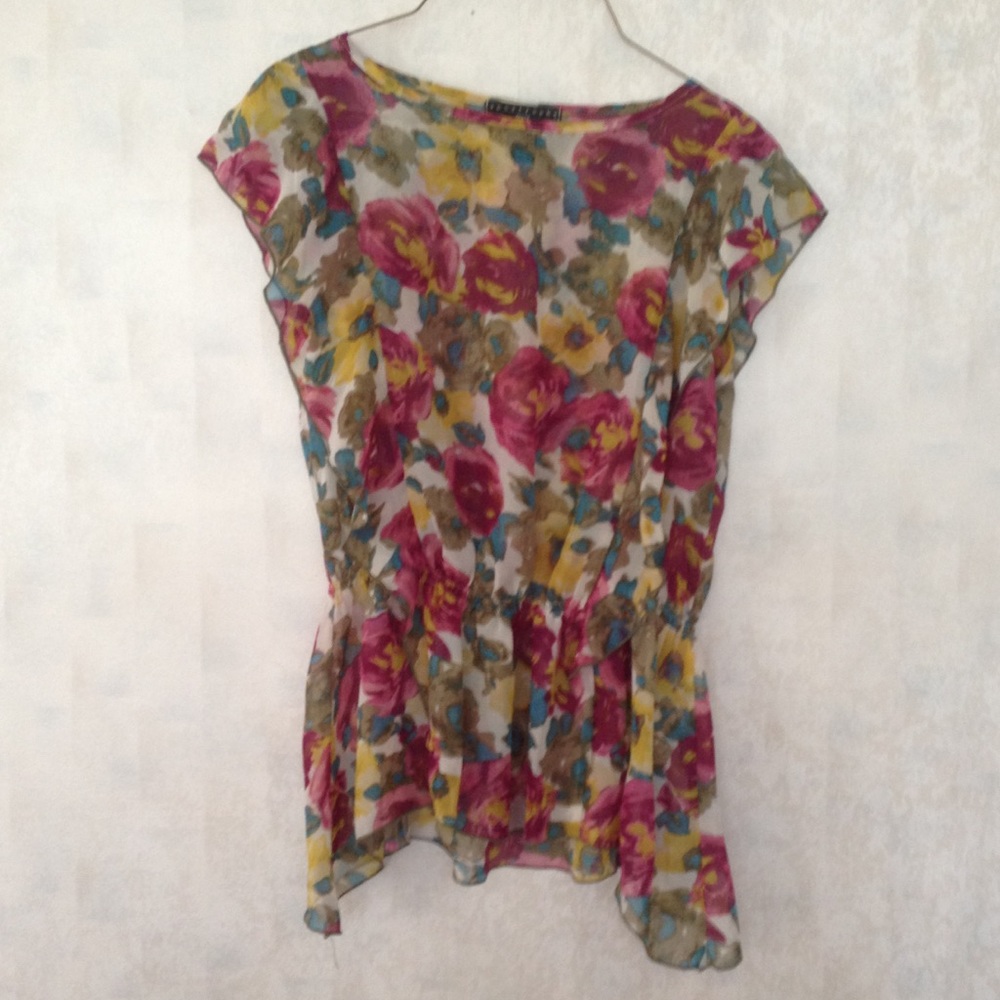 Floral top